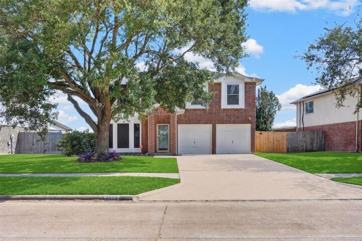 Property Photo: 4619 Breckenridge Drive TX 77066