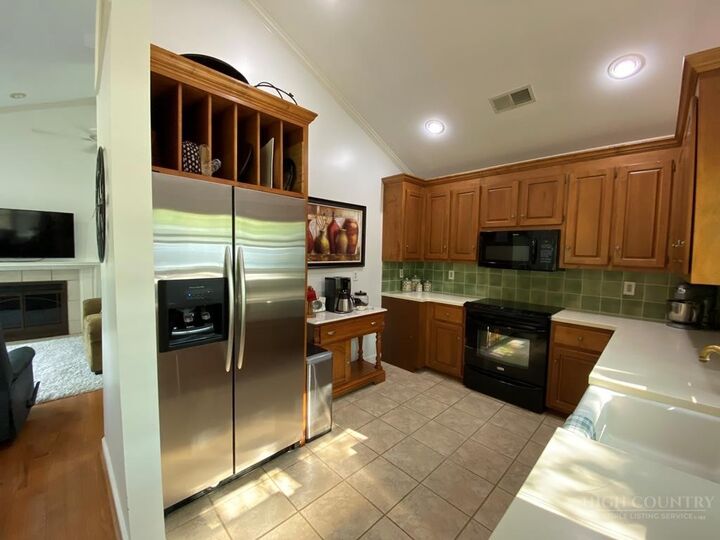 Property Photo:  312 Glenwood Drive  NC 28640 