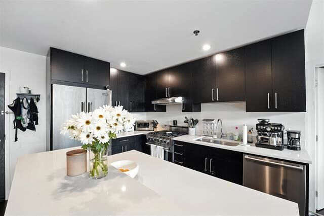 Property Photo:  1100 Maxwell Lane 622  NJ 07030 