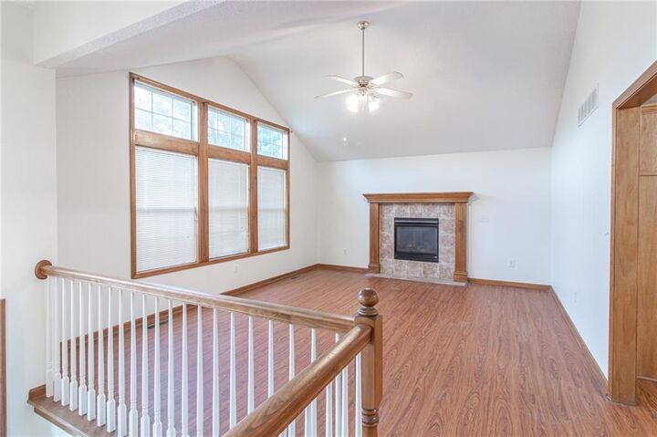 Property Photo: 908 SE 14th Street MO 64081