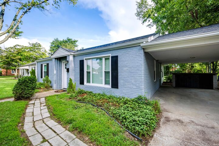 Property Photo:  2208 E Michigan Street  IN 47711 