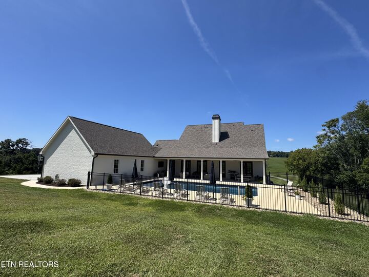 Property Photo:  4936 Fort Sumter Rd  TN 37938 