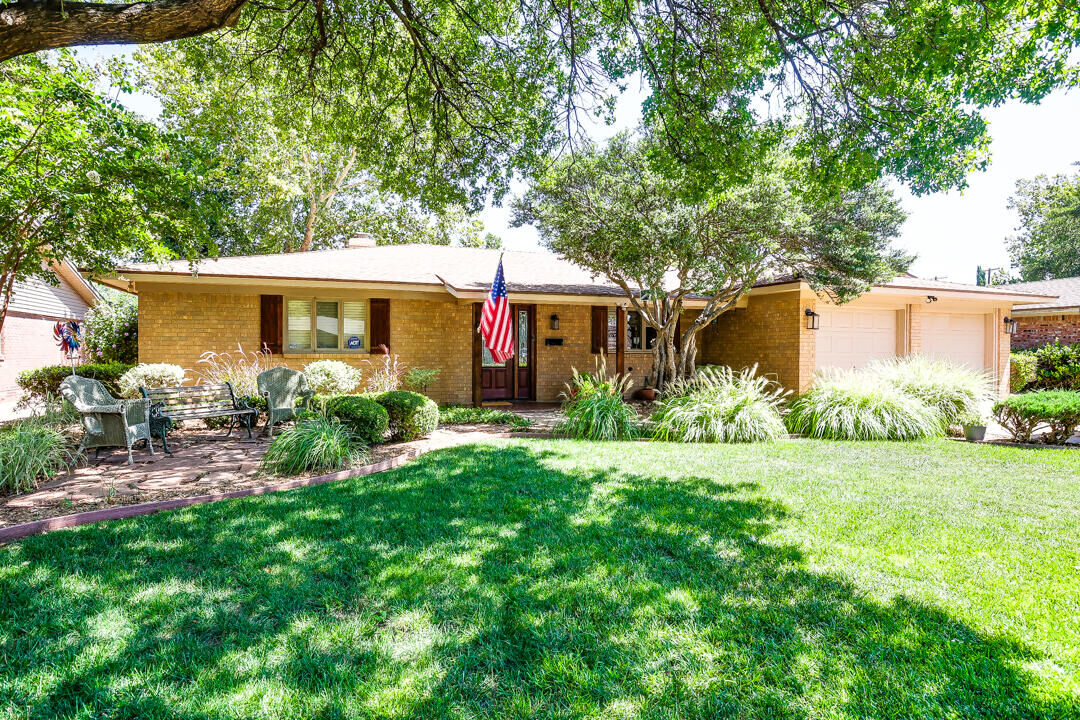 Property Photo:  3806 57th Street  TX 79413 