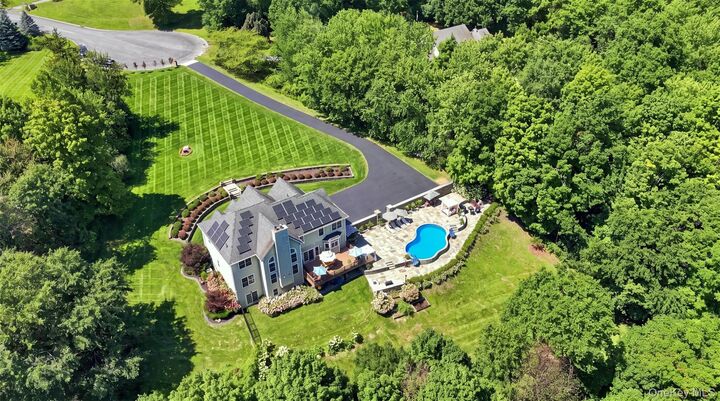 Property Photo:  34 Woodcrest Lane  NY 10924 