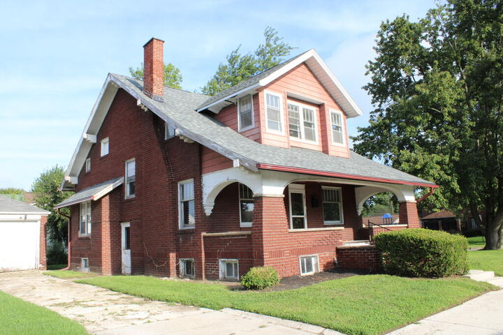 Property Photo: 737 N Union Street OH 44830