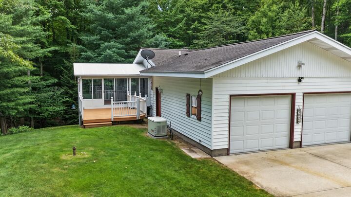 Property Photo: 3846 E Monroe MI 48642