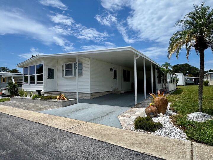 Property Photo: 845 Cane Palm Street FL 33778