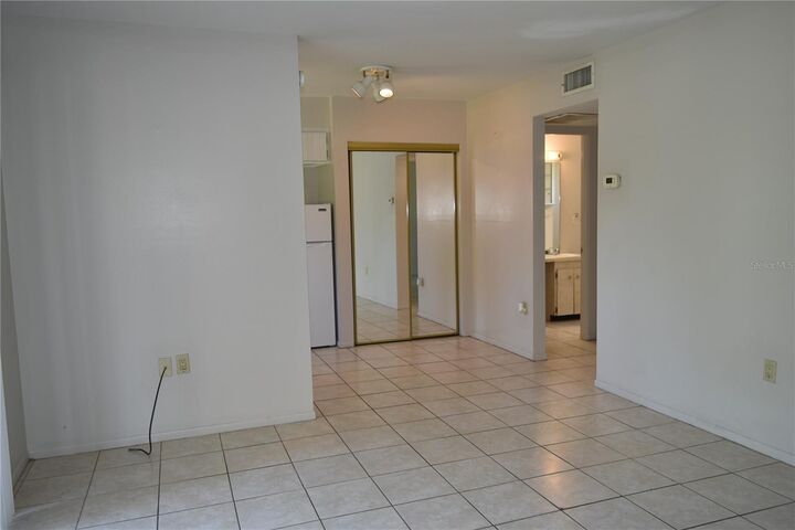 Property Photo:  2304 Ringling Boulevard 104  FL 34237 
