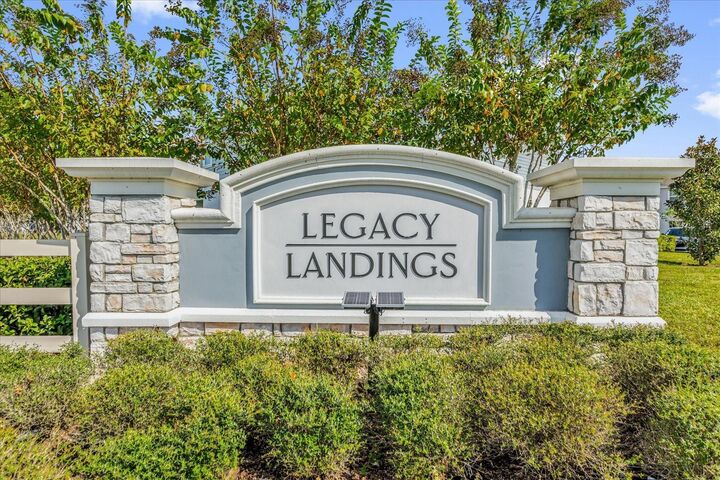 Property Photo: 1108 Sand Torch Circle FL 33837