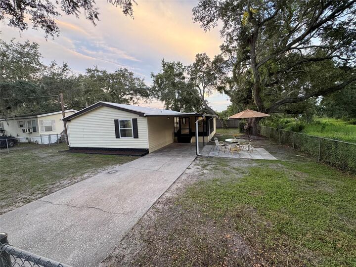Property Photo: 8801 Marc David FL 33534