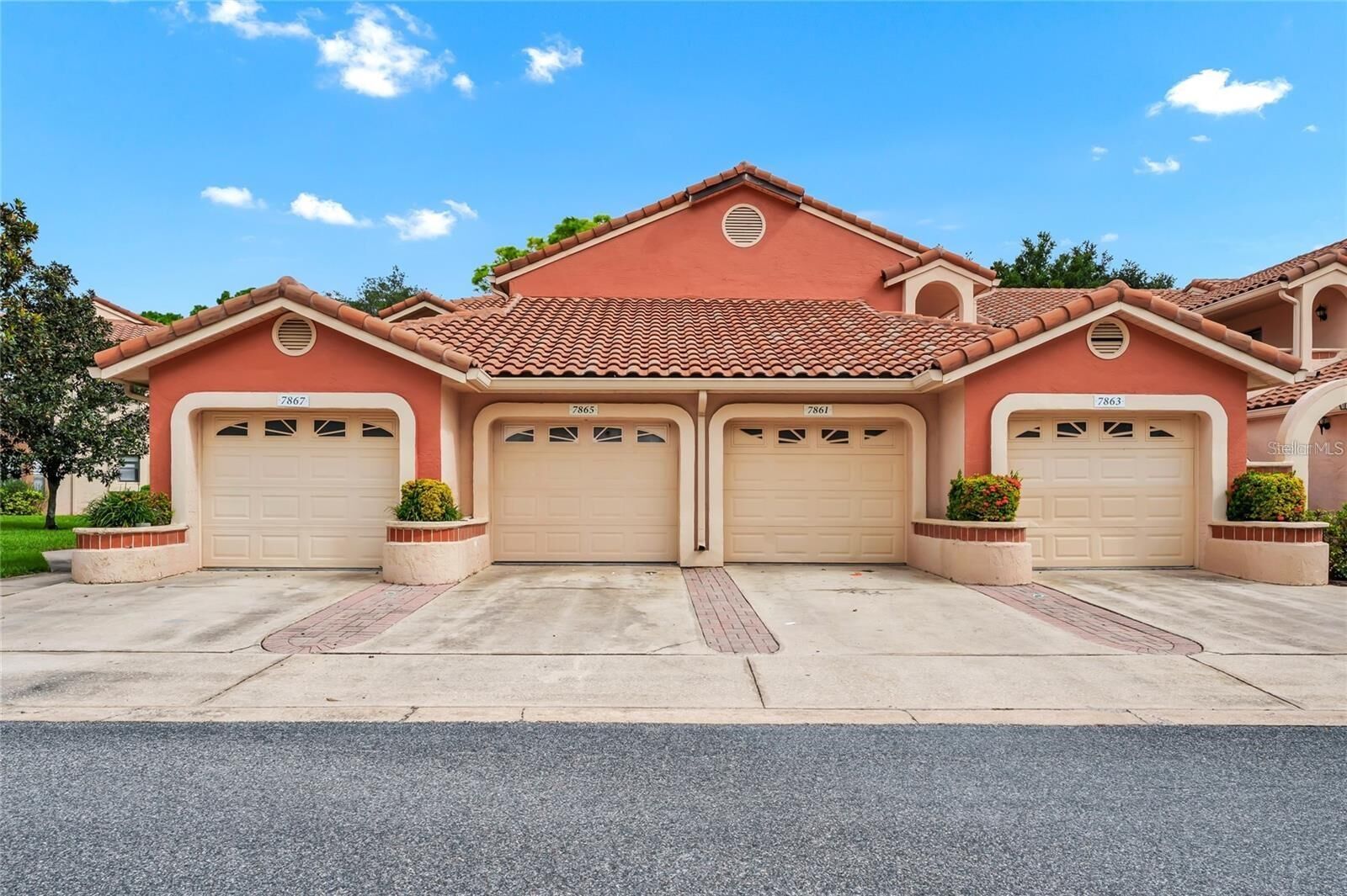 Property Photo: 7865 Sugar View Court 7865 FL 32819