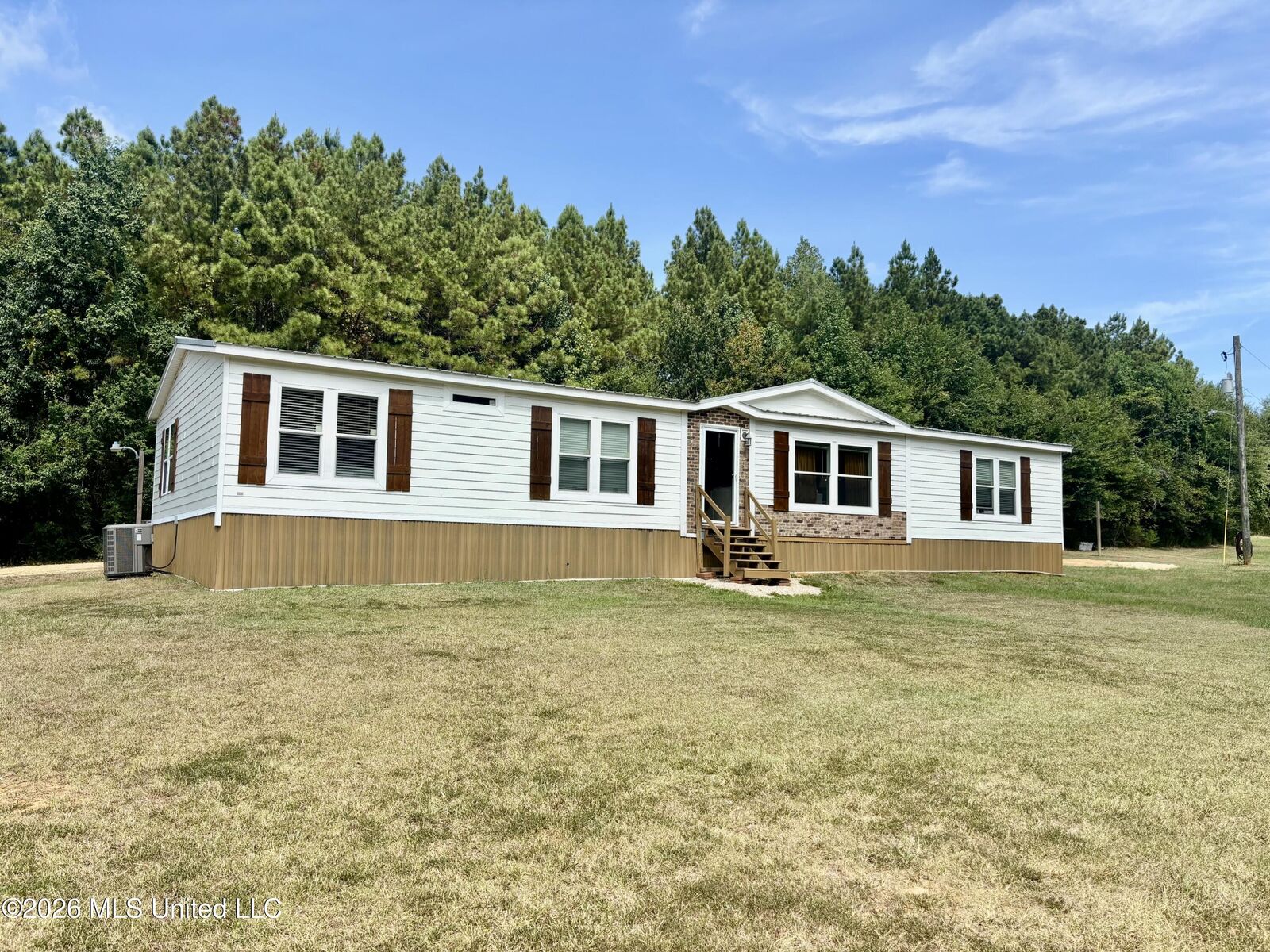 Property Photo: 1014 Diane Circle MS 39666
