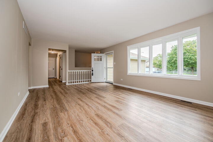Property Photo: 2807 Lektorich Lane IL 60586