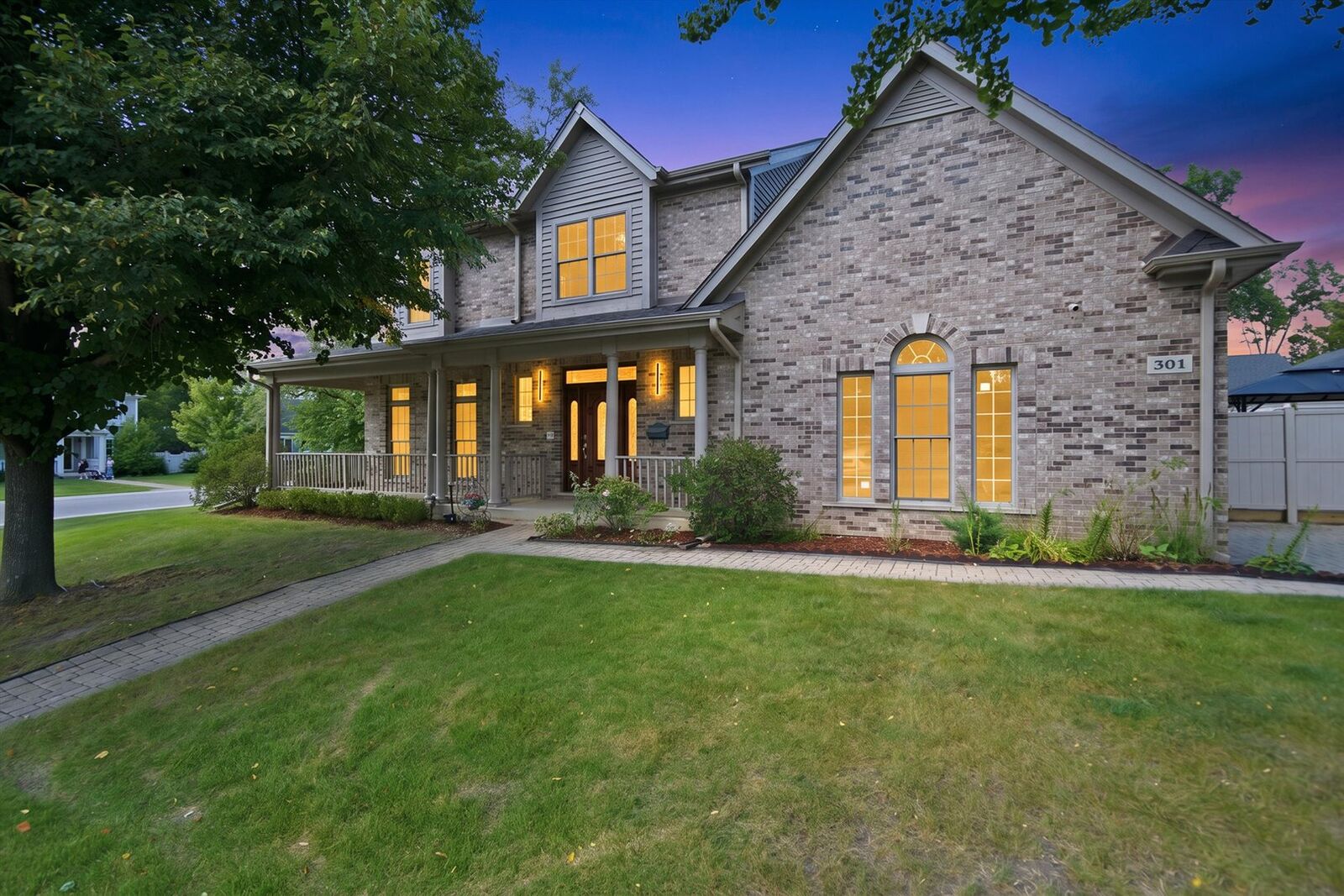 Property Photo: 301 Spruce Street IL 60025