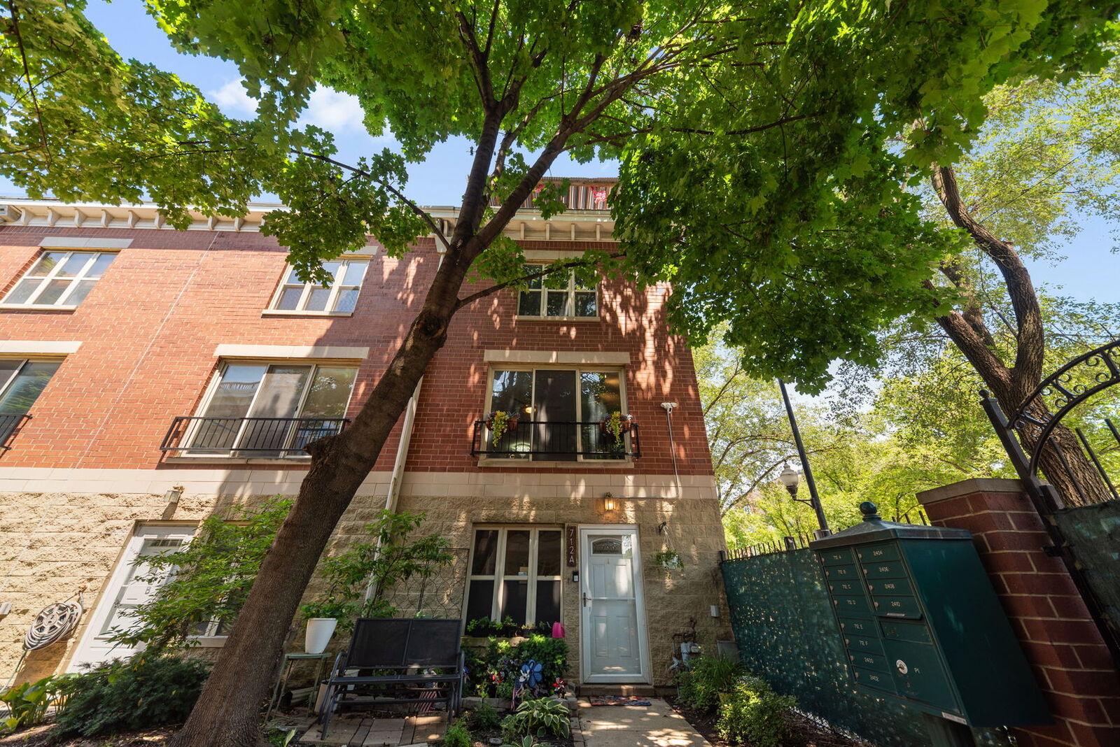 Property Photo: 712 S Western Avenue A IL 60612
