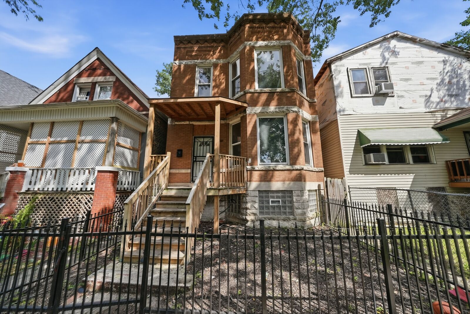 Property Photo: 7213 S Green Street IL 60621