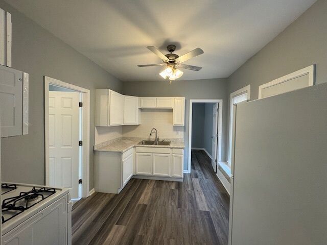 Property Photo:  148 N Root Street 2  IL 60505 