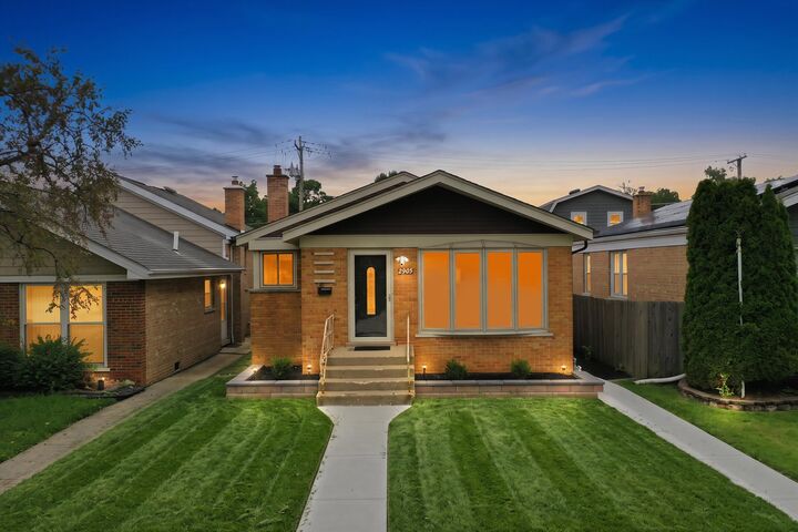 Property Photo:  2905 W 102nd Place  IL 60655 