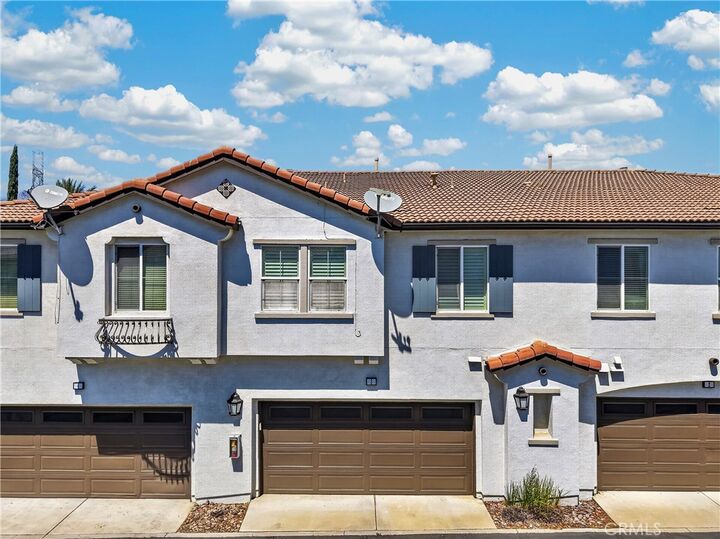 Property Photo:  15723 Parkhouse 3  CA 92336 