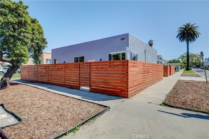 Property Photo: 3626 S Cimarron Street CA 90018