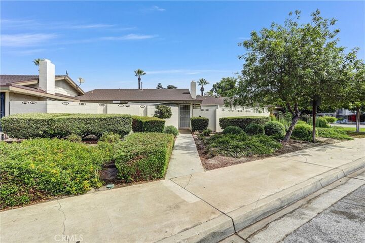 Property Photo: 679 S Indian Hill B CA 91711