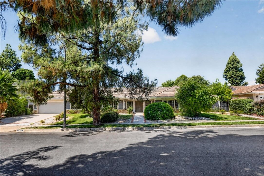 Property Photo:  10749 Melvin  CA 91326 