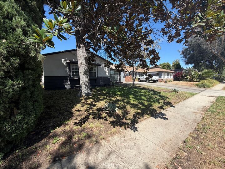 Property Photo:  6939 Murietta Avenue  CA 91405 