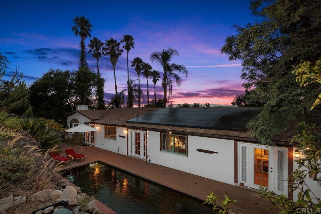 Property Photo: 345 Osborne Street CA 92084