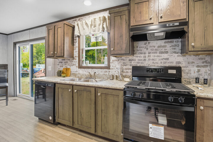 Property Photo:  72 Crowley Road  ME 04280 
