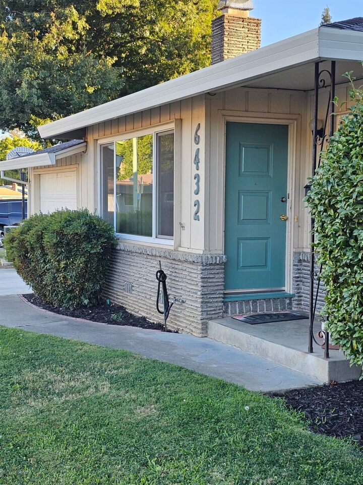 Property Photo: 109 Moonlit Circle CA 95831