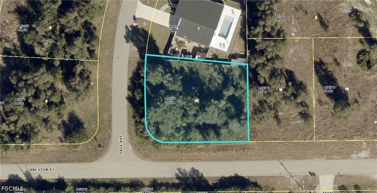 Property Photo: 139 Preston Street FL 33974