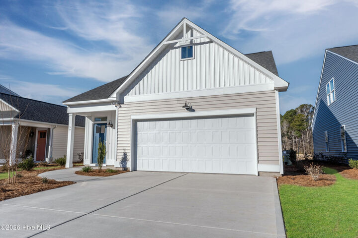 Property Photo:  33 E Pioneer Way 153  NC 28443 