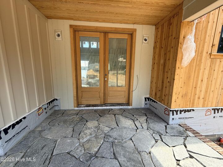 Property Photo:  9 Lake Side Court  NC 28374 