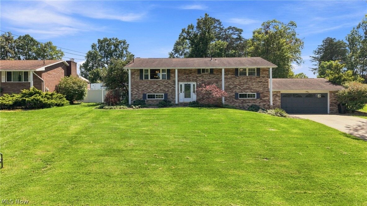 Property Photo:  312 Maple Drive  WV 26187 
