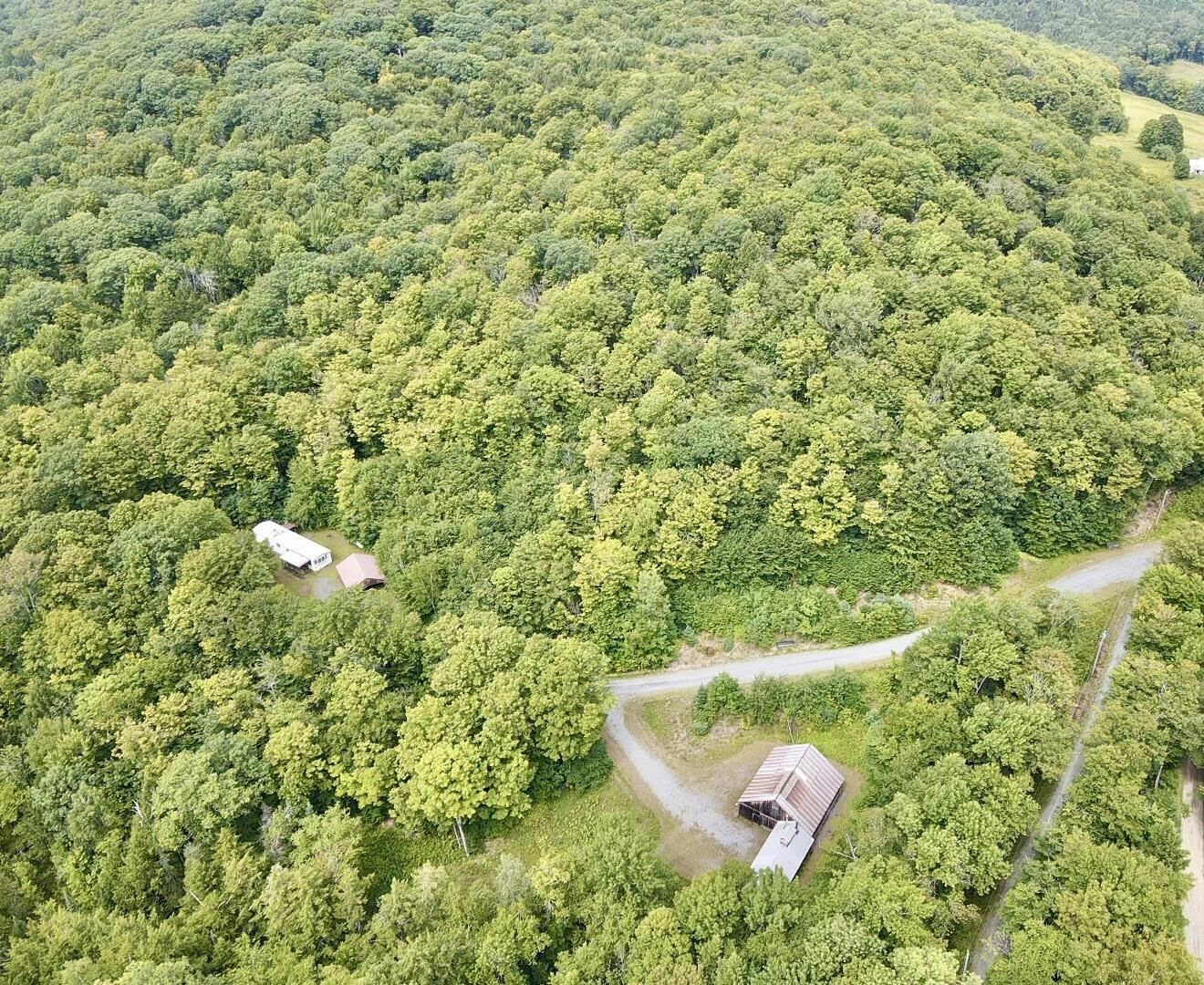 Property Photo:  52 Maple Hill Road  VT 05075 