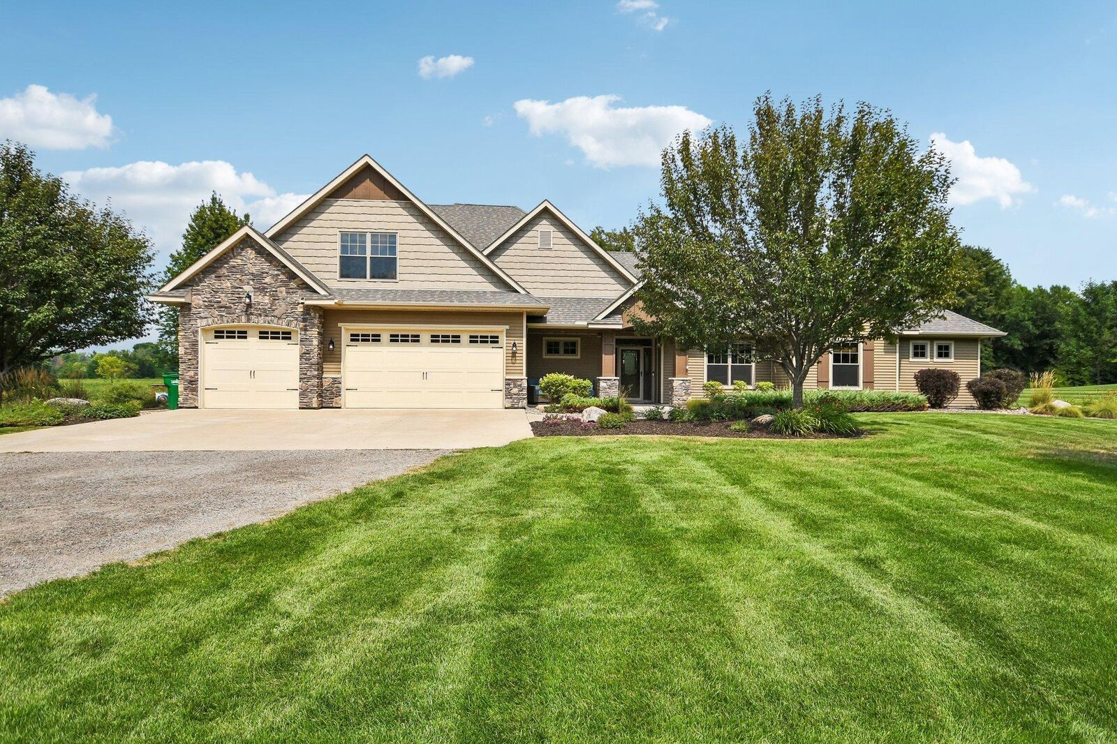 Property Photo: 11542 Tilton Trail S MN 55374