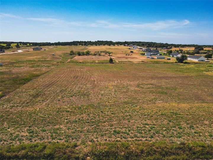 Property Photo:  1160 Cottonwood Trail  TX 76487 