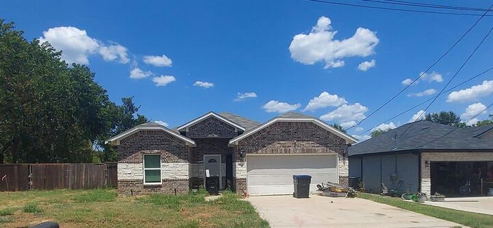 Property Photo: 914 Park Street TX 75401