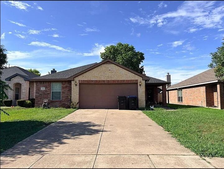 Property Photo: 116 Lipan Street TX 75402