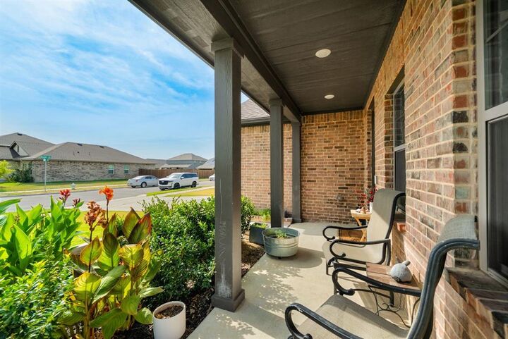 Property Photo: 13445 Beem Trail TX 76052