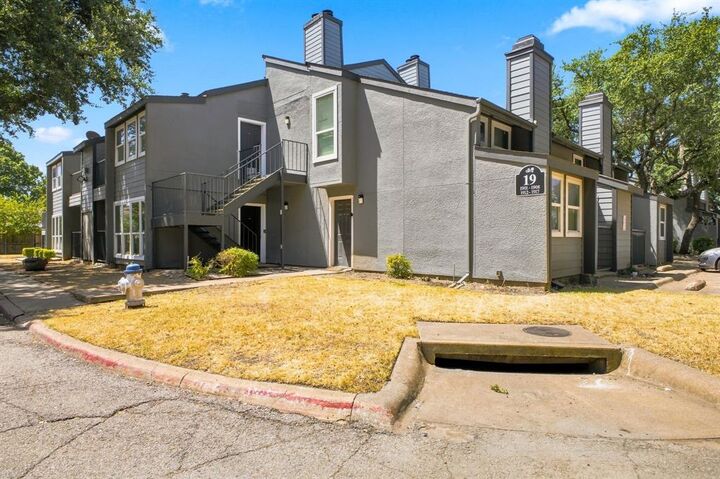 Property Photo:  9696 Walnut Street 1902  TX 75243 