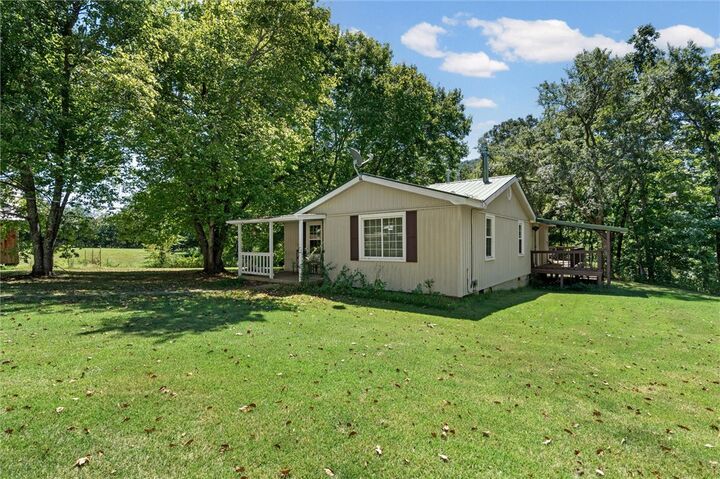 Property Photo: 17119 Highway 16 AR 72760