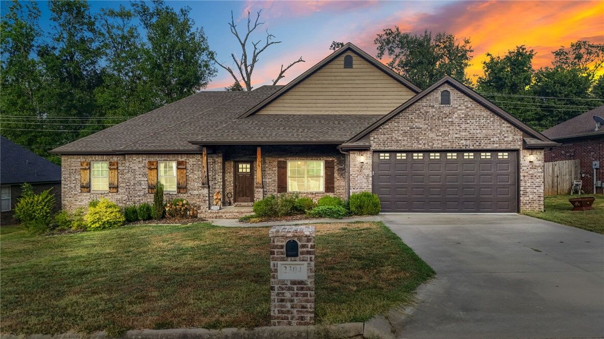 Property Photo:  2304 Vail Drive  AR 72956 