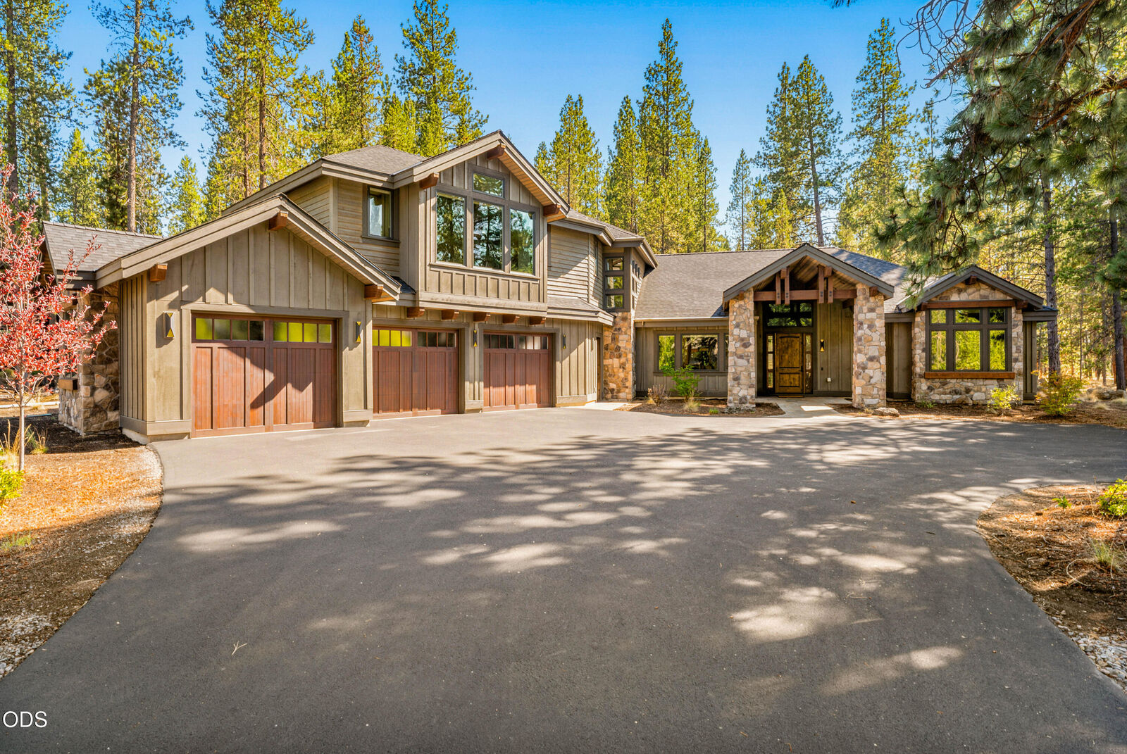 Property Photo:  56239 Sable Rock Loop 289  OR 97707 