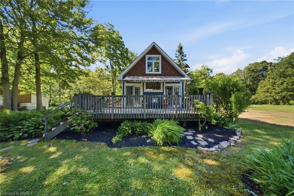 Property Photo:  523 Avalon Lane  ON N3Y 4K2 