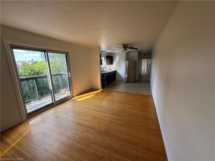 Property Photo:  416 Lancaster Street W 9  ON N2H 4V9 