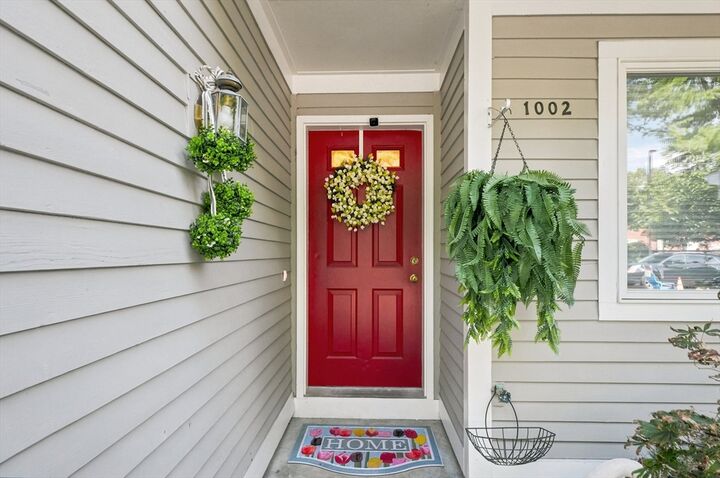 Property Photo: 1002 Pine Brook Dr 20 MA 01960