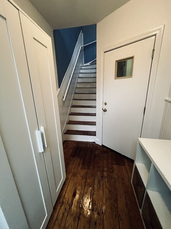 Property Photo:  7 Mullins Court C  MA 02141 