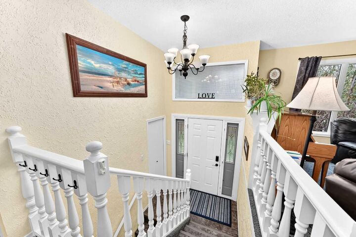 Property Photo: 613 11 Street AB T0L 0Z0