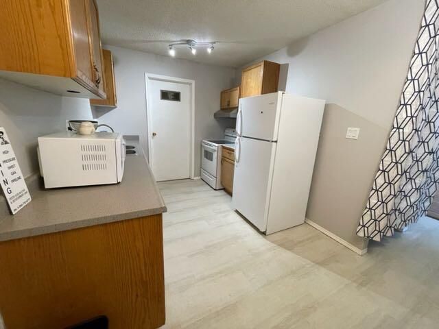 Property Photo:  101 Mill Street  AB T7V 1T2 
